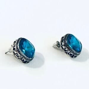 Crystal in silver filigree Stud Earrings